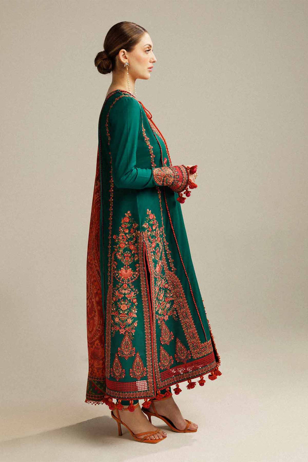 MB 525 - 3 Pcs Unstitched Heavy Embroidered Lawn Suit with Premium Quality Lawn Dupatta