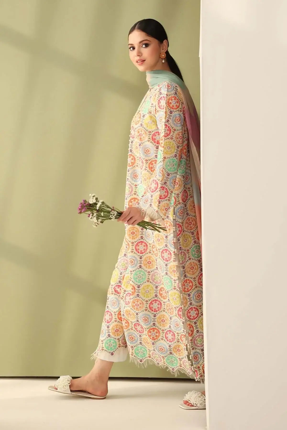 3 Piece Unstitched Digital Printed Lawn Suit ( Fine Printed Lawn Dupatta )