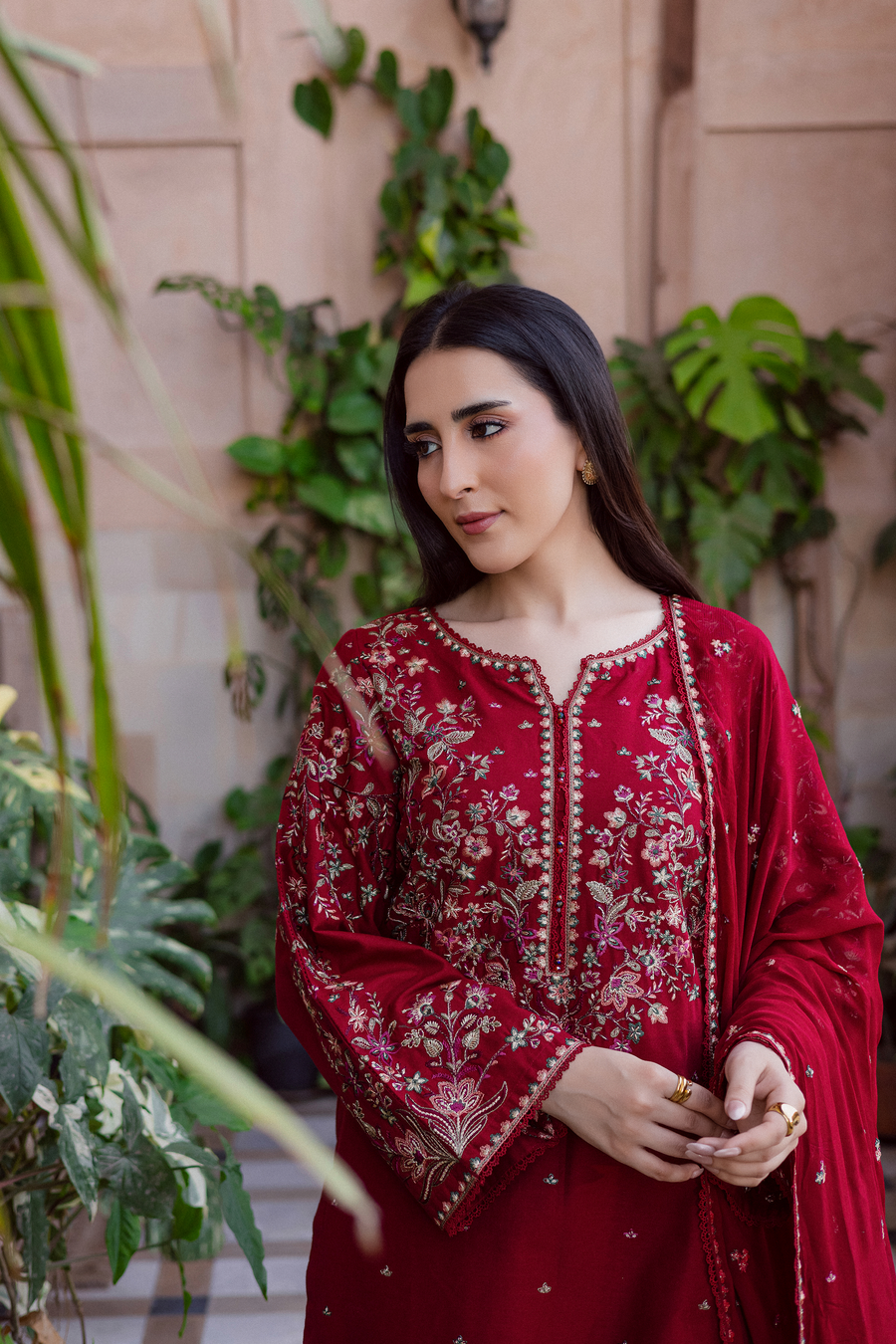 3 Piece - Unstitched Embroidered Lawn Fabric BT-2700