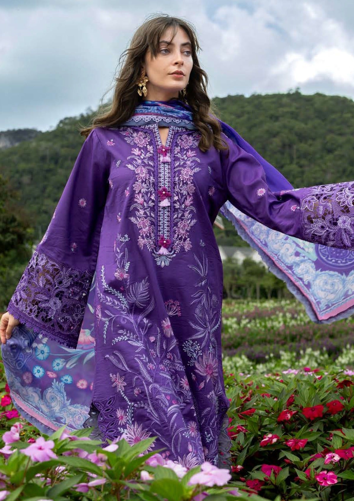 3 Piece - Unstitched Embroidered Lawn Fabric MS-2770
