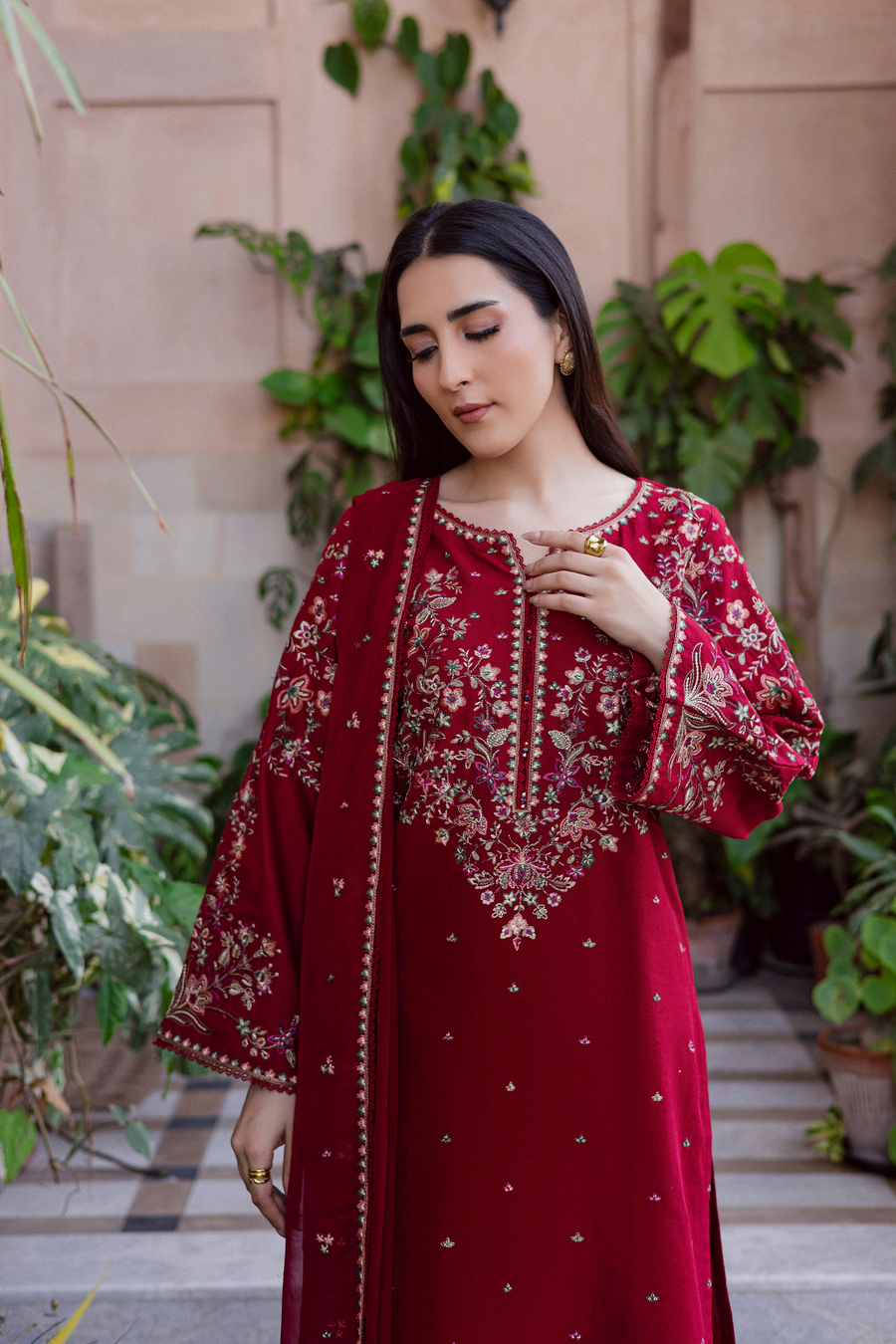 3 Piece - Unstitched Embroidered Lawn Fabric BT-2700
