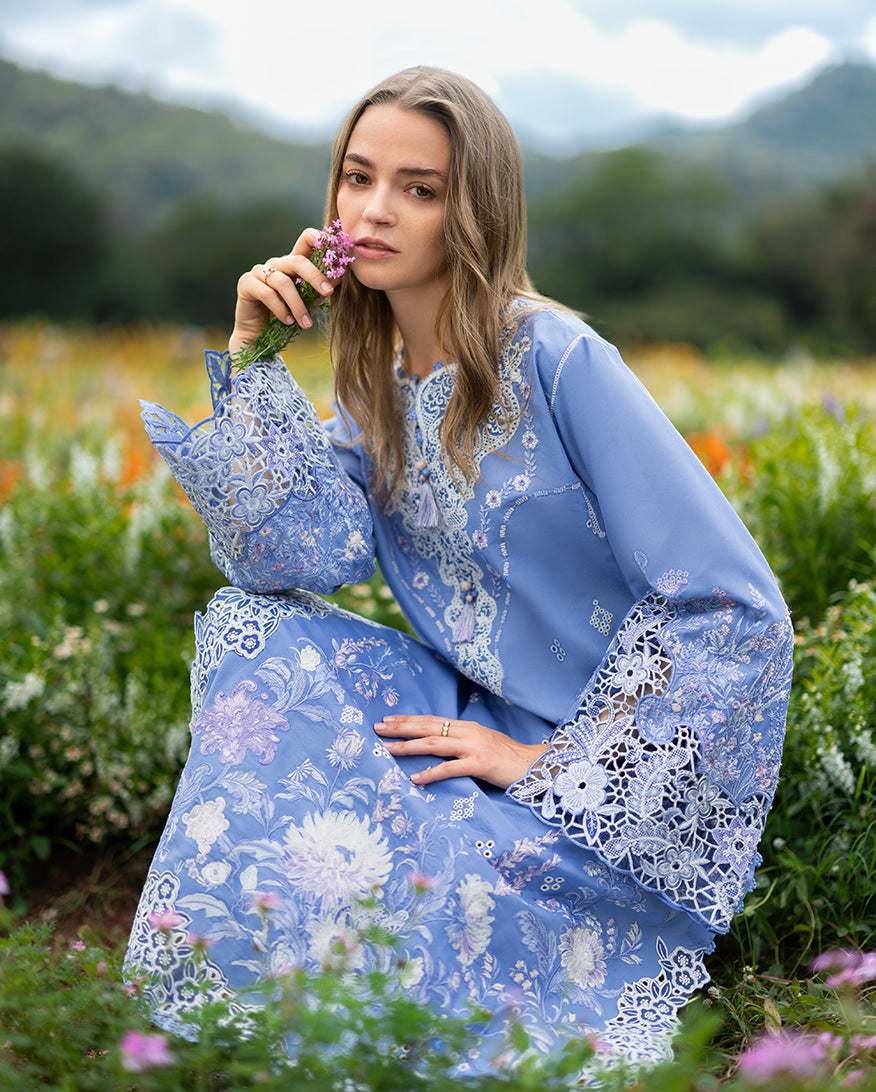 3 Piece - Unstitched Embroidered Lawn Fabric