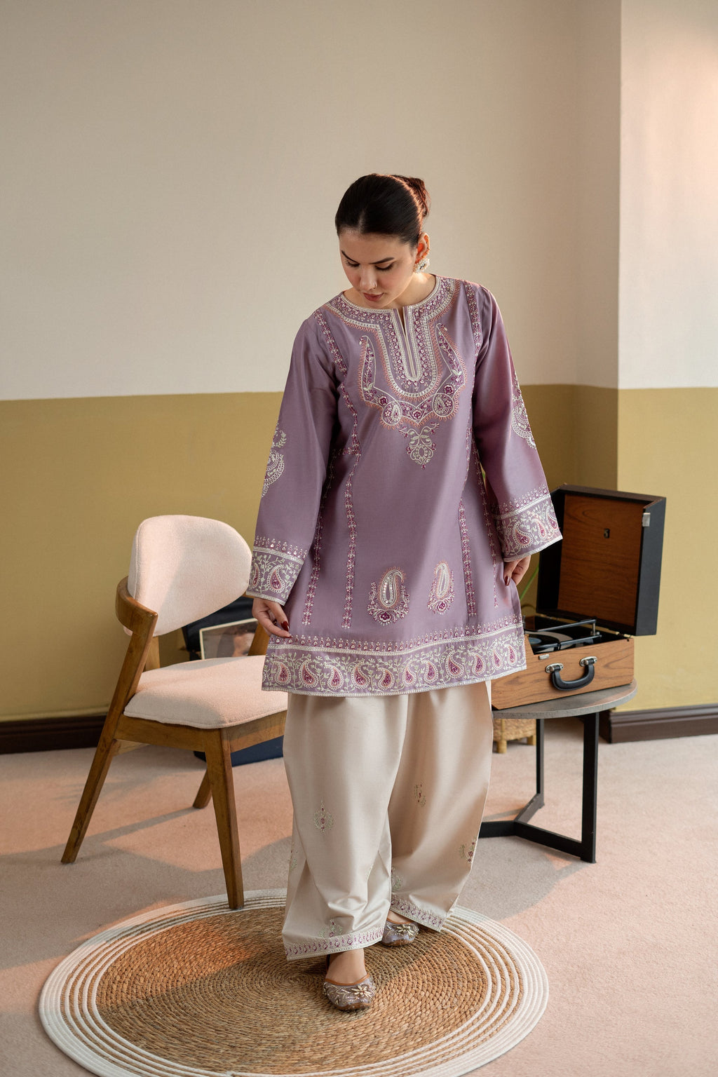 2 Piece - Unstitched Embroidered Lawn Fabric