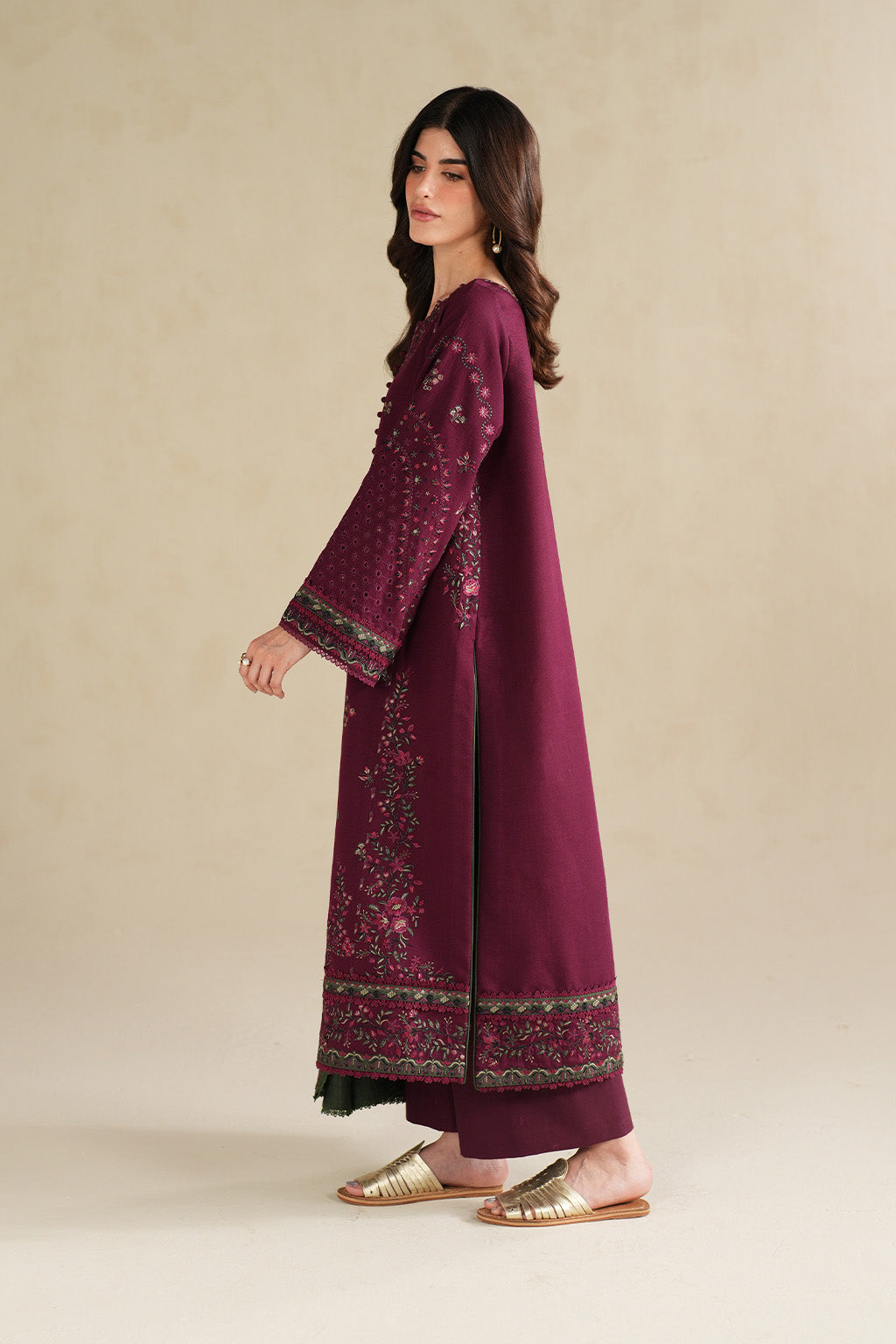 3 Piece - Unstitched Embroidered Lawn Fabric IZ-2705