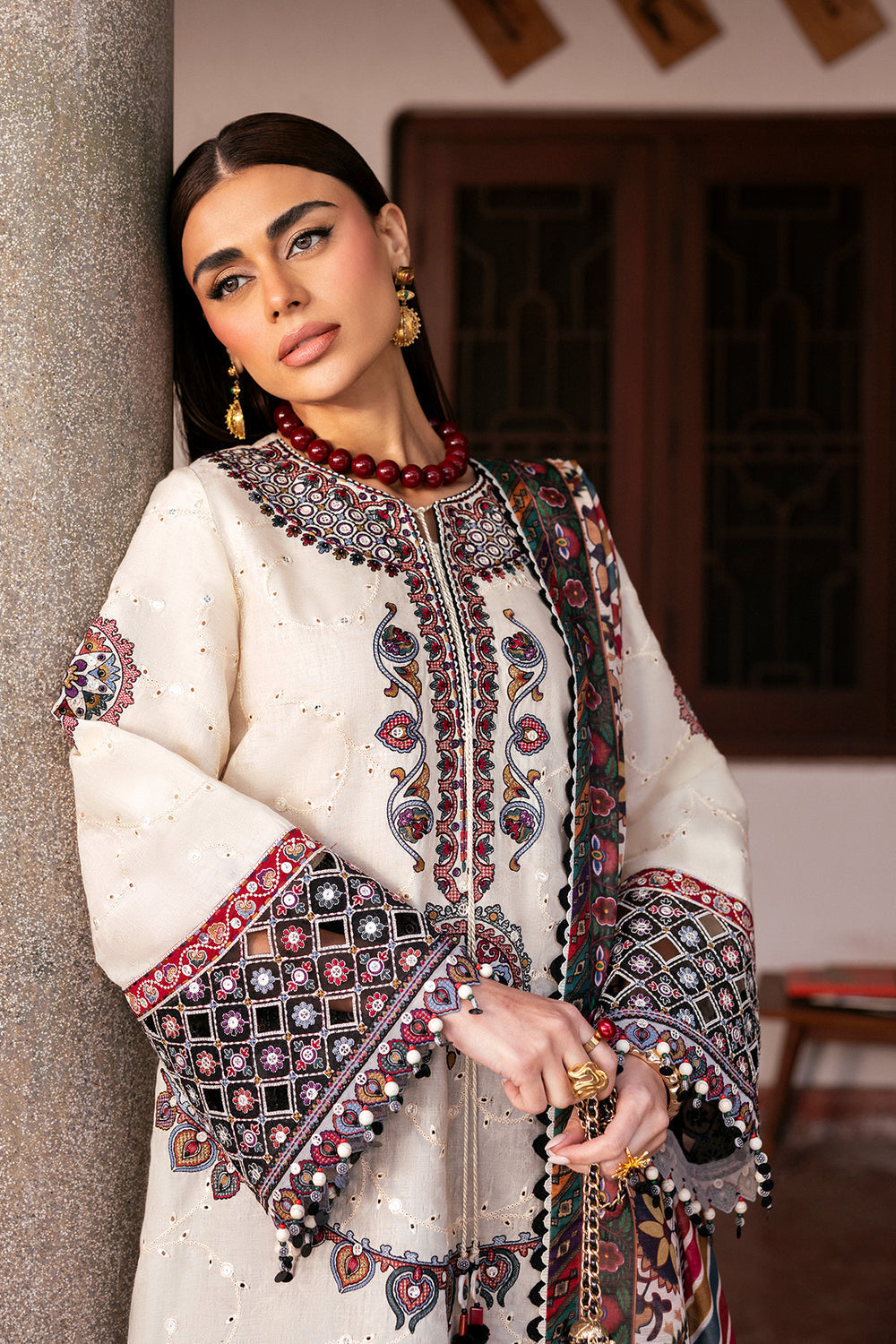 3 Piece - Unstitched Fully Embroidered Lawn Fabric JZ-2800