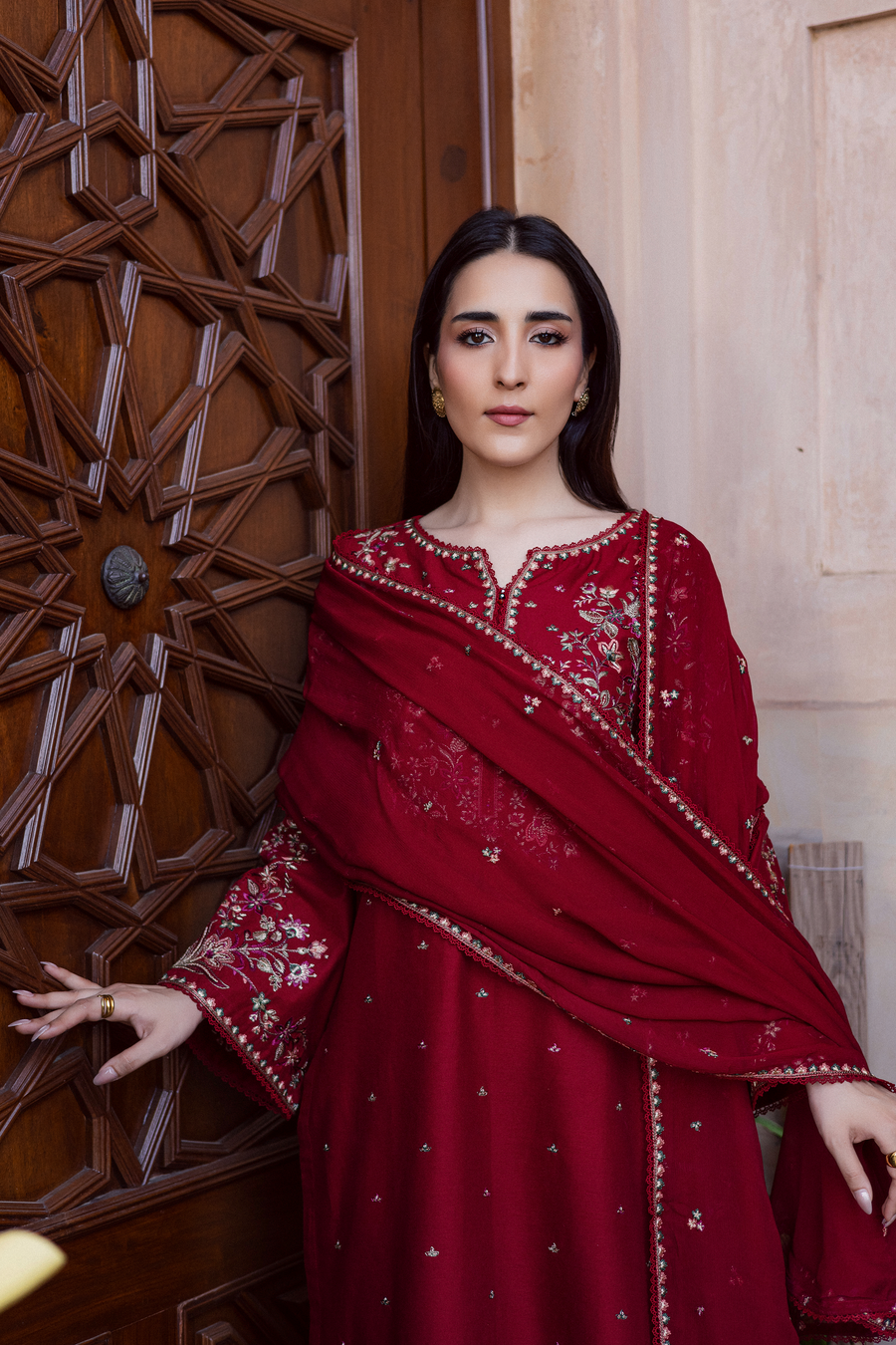 3 Piece - Unstitched Embroidered Lawn Fabric BT-2700
